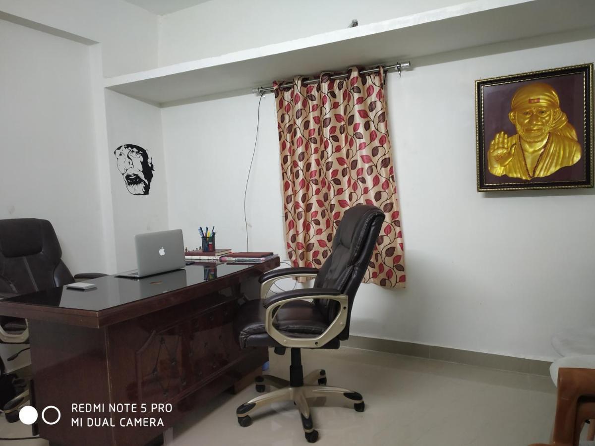 Easvari Grand Pg For Women - Female Only Vandrarhem Chennai Exteriör bild